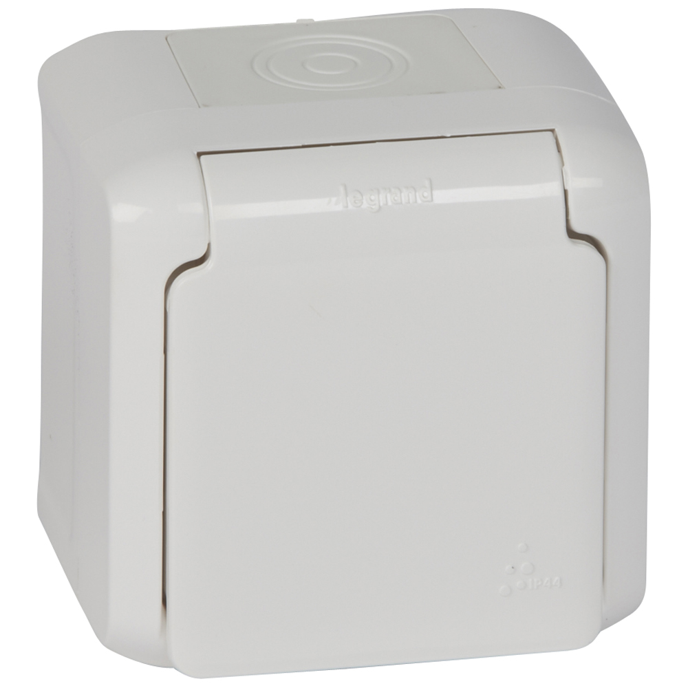 WHITE IP44 SCHUKO 2P+E  SOCKET