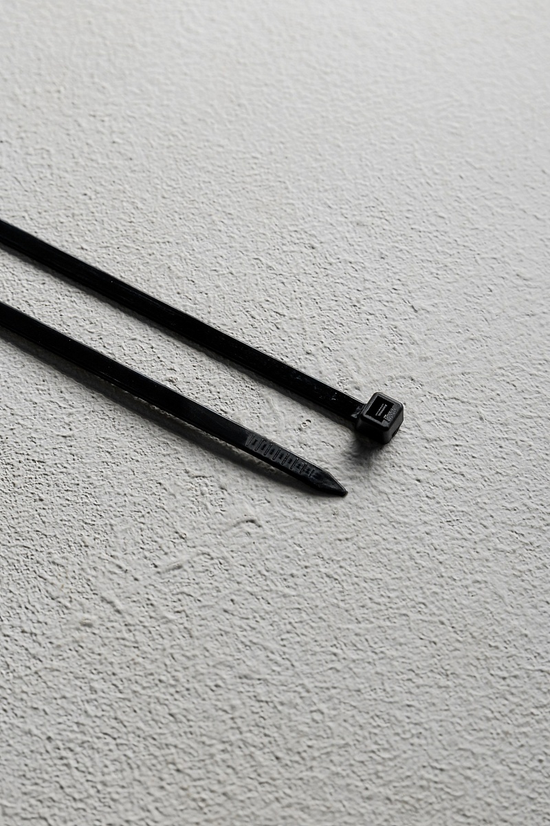 Хомут-стяжка кабельная 2,5х200 нейлон черн (уп.100шт) DYNEL